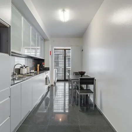 Studio Fuer 3 Personen Und 1 Kind In So Martinho, Madeira Und Umgebung *