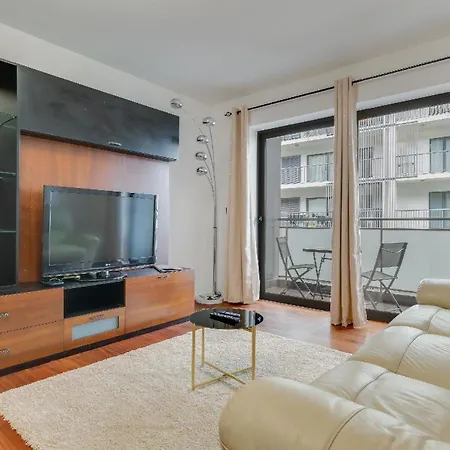 Apartment Studio Fuer 3 Personen Und 1 Kind In So Martinho, Madeira Und Umgebung *